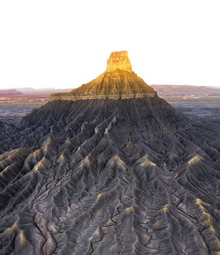 photo-1565378435217-e4a764b19d0d